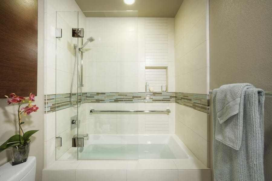 Benefits Of Tub Shower Combo| Do You Need One?