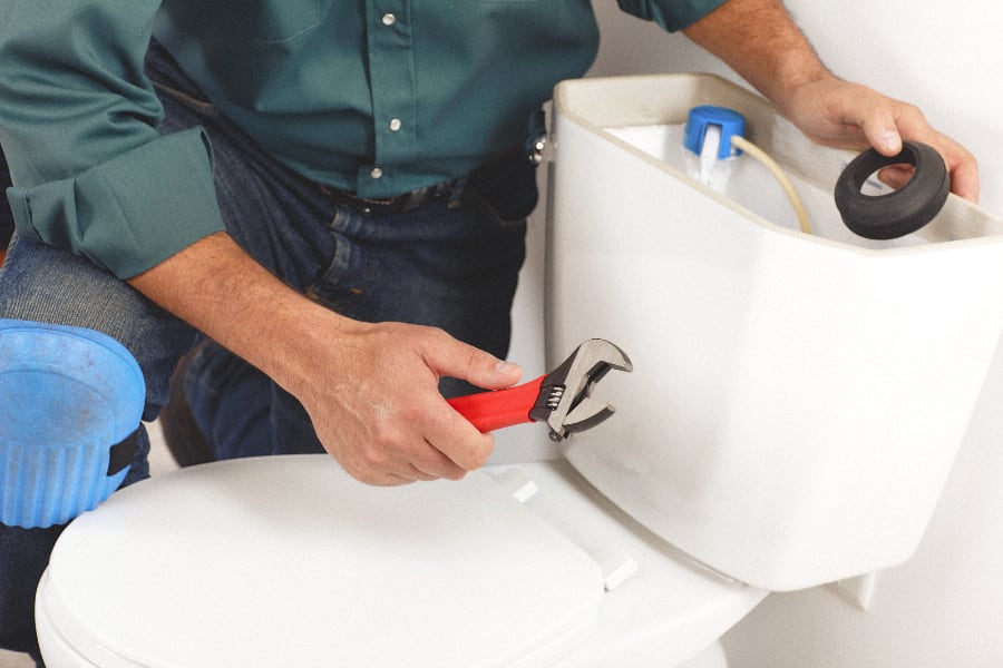 fixing toilet